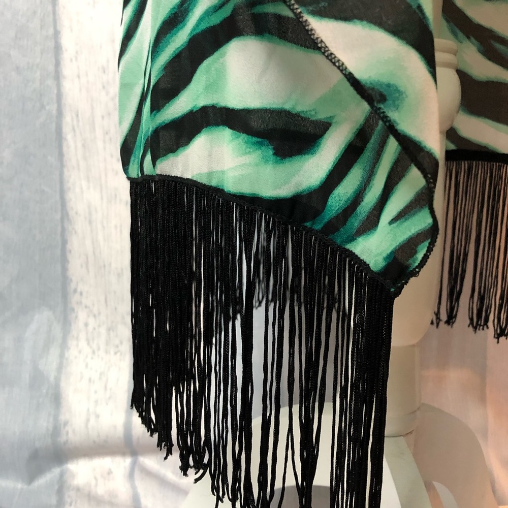 LULAROE Monroe Green Fringe Chiffon Sheer Cardigan - Picture 4 of 6